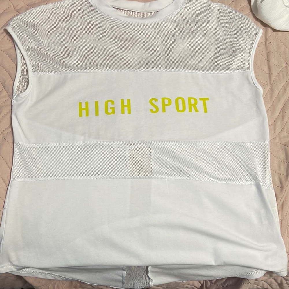 White and yellow high sport